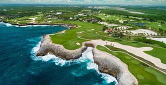 Four Points by Sheraton Puntacana Village - Punta Cana - Golfbane