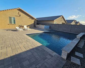 Cozzy Home - טולסון - בריכה