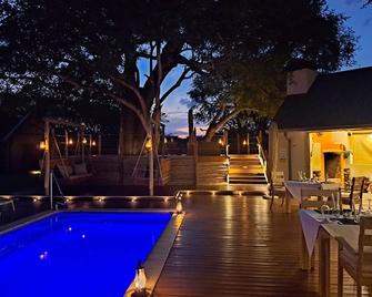 Leopard's Bend Bush Lodge - Hoedspruit - Pool