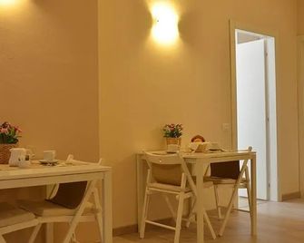B&B Room Italy - Bérgamo - Comedor