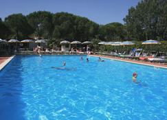 Badiaccia Camping Village - Castiglione del Lago - Pool