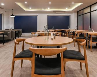 Townhouse D- Knowledge Park III - Greater Noida - Restaurant