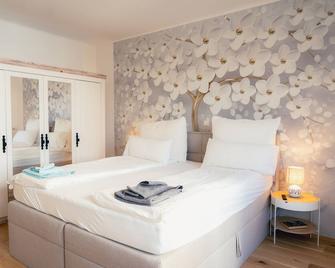 Tamlivingromantischer Luxusblick - Graz - Camera da letto