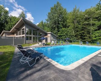 Mount Snow Lodging - Dover - Pool