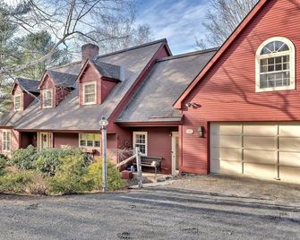 Mountain View Estate with Game Room & Valley Views - Quechee - Gebäude