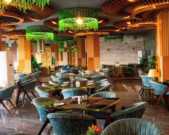 Hotel Tourmaline Peshawar - Peshawar - Restaurante