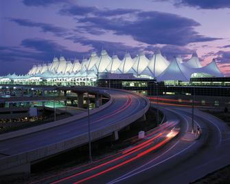 Homewood Suites by Hilton Denver International Airport - דנבר - מסעדה