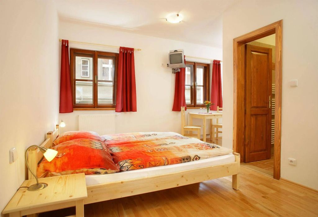 فندق غارني ميشي ديرا