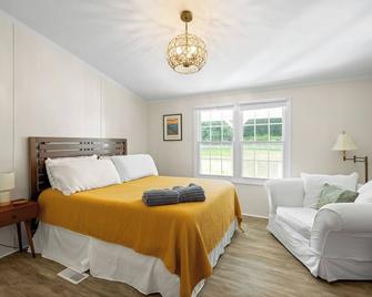 Peaceful Retreat on Potts Creek. Pet Friendly! - Covington - Bedroom