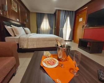 Noubou International Hotel Bonapriso - Duala - Habitación