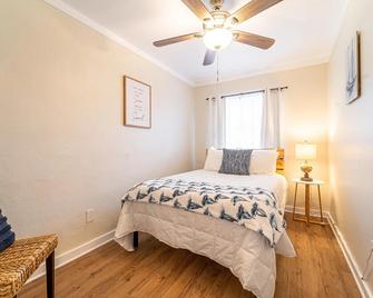 Bahama Breeze Suites - Panama City Beach