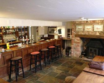 The Haymaker Inn - Chard - Bar