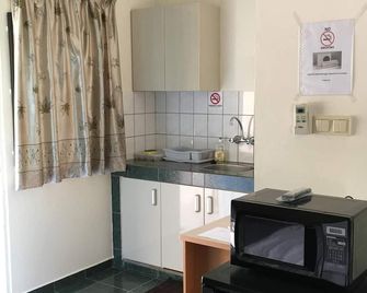 Studio's Willem Anthonie - Paramaribo - Keuken
