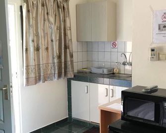 Studio's Willem Anthonie - Paramaribo - Keuken