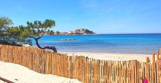 Camping La Pinède - Calvi - Beach