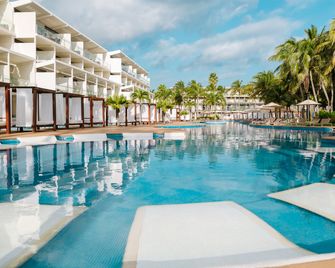 Iberostar Selection Riviera Cancún - Puerto Morelos - Pool