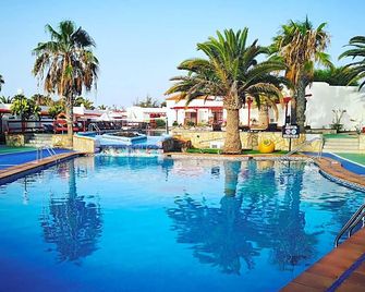 Bungalows Castillo Club Lake - Caleta de Fuste - Pool