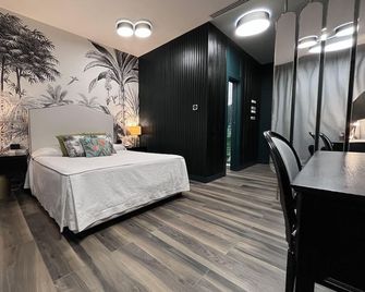 Hotel Art Al Boschetto - Castel Volturno - Спальня
