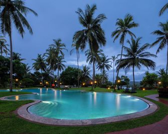 The Raviz Kadavu, Kozhikode - Calicute - Piscina