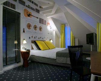 Hôtel du Triangle d'Or - París - Habitación