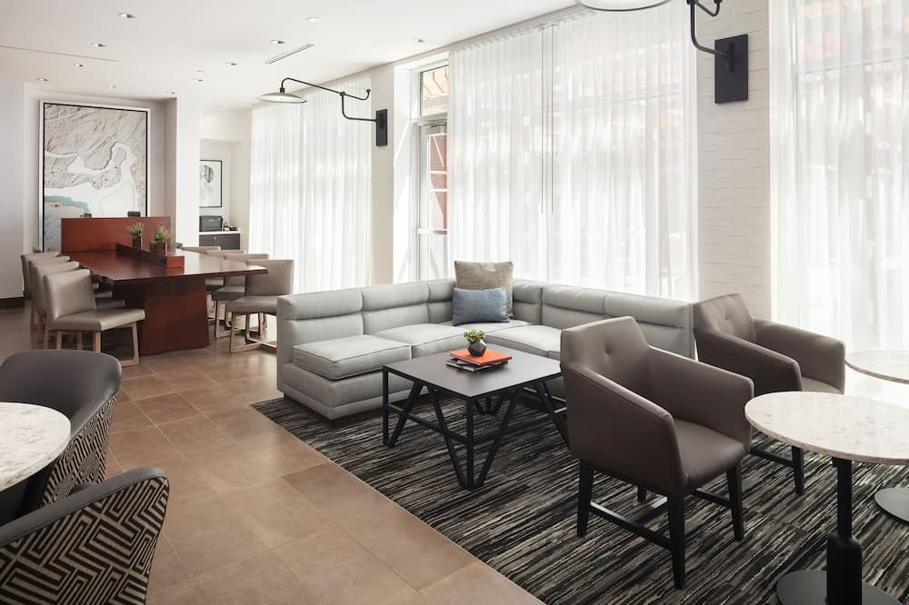 Lounge view of Hyatt Place Oklahoma City Bricktown
