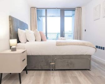 Apex Lofts Suite - 2 bed 2 Bath w/ Rooftop Terrace - Birmingham - Soverom