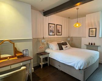 Woolpack Inn - Canterbury - Bedroom