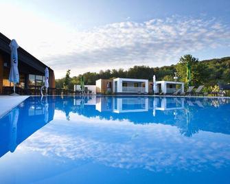 Mobile Homes Camping Plitvice - Smoljanac - Piscina