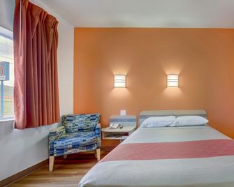 Motel 6 Roseburg - Roseburg