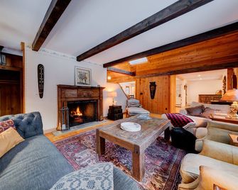 Country house minutes from Killington and Okemo - Plymouth - Sala de estar