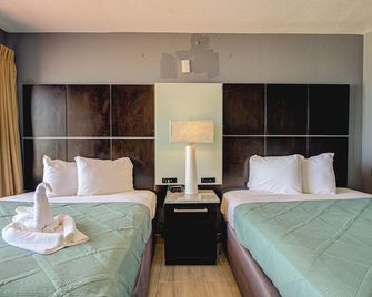 Beach House Inn - Daytona Beach
