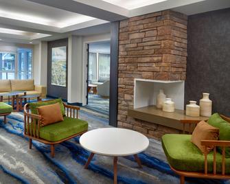 Fairfield Inn and Suites by Marriott Frederick - Frederick - Lobby
