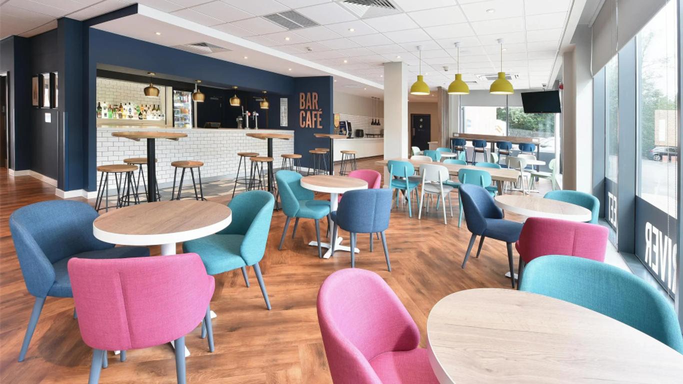 Travelodge Bolton Central River Street