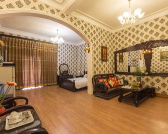Dragon Hotel - Hanoi - Living room