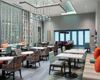 Hampton Inn & Suites Atlanta Buckhead Place - אטלנטה - מסעדה