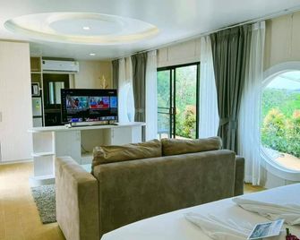 Olympus Khaoyai - Ban Mo Takhian - Living room