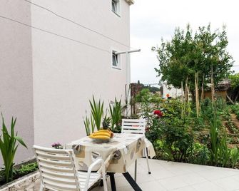 Guesthouse Matusic - Dubrovnik - Innenhof