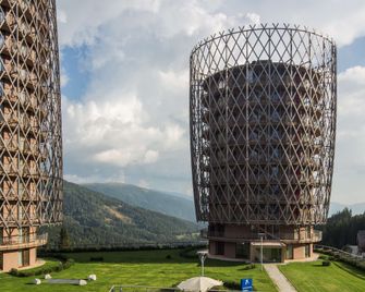 فالكينشتينر ريزيدنسيز إديلفيس - رنويغ ام كاتشبرغ - مبنى