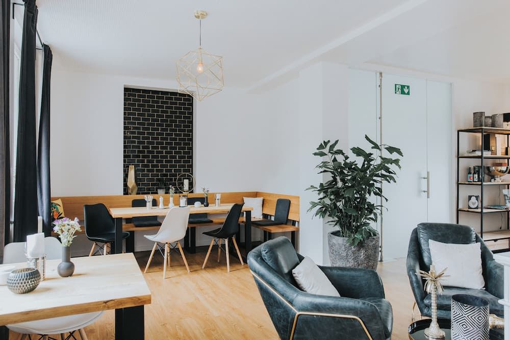 بوتيك هوتل بالمينباد - كاسيل - مطعم