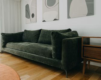 The Bold Type Hotel - Patrás - Sala de estar