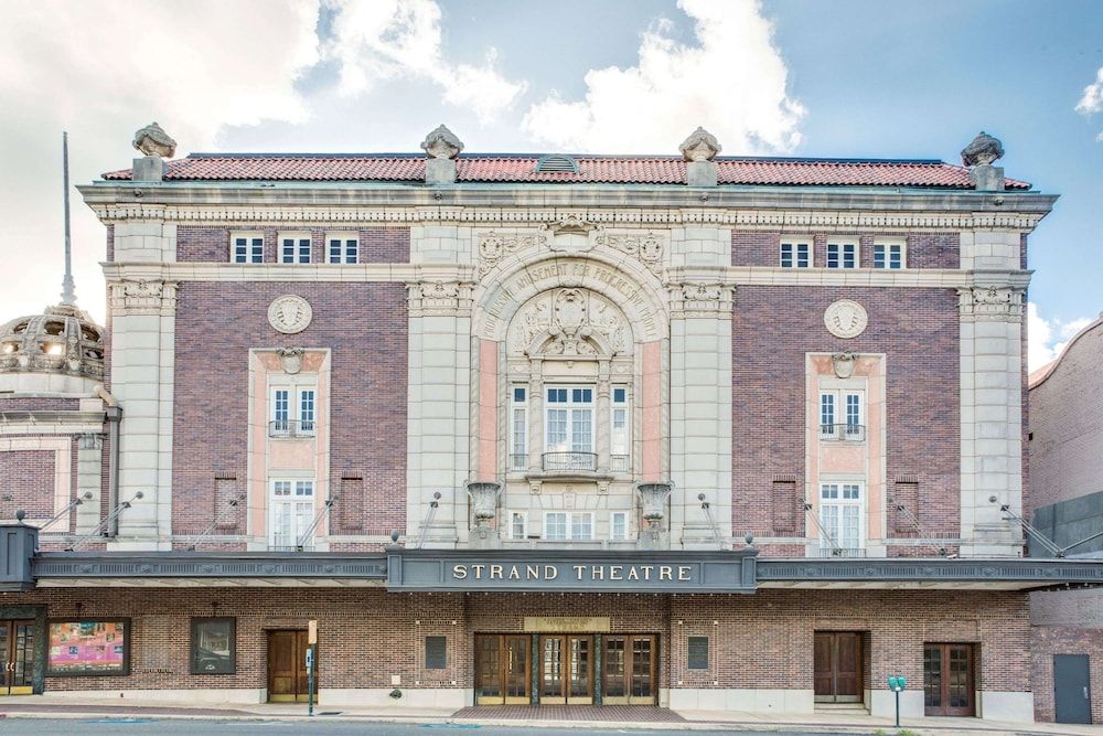 Building view of Wingate by Wyndham Bossier City