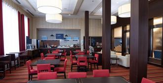 Holiday Inn Express & Suites Chatham South - Chatham-Kent - Restaurante