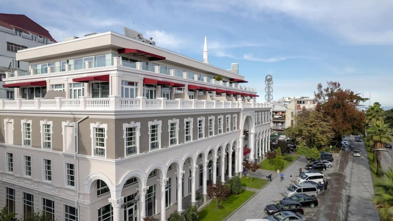 لو بور أبارت هوتل