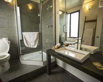 Hotel Villa Condesa - Mexico City - Bathroom
