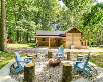 Glasgow Getaway w/ Patio, Fireplace & Grill! - Glasgow - Patio
