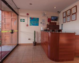 Quechua Aparthotel - Cusco - Front desk