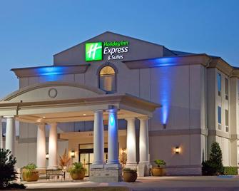 Holiday Inn Express & Suites College Station - College Station - Building