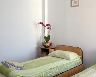 Hostel Fundatia Link - Iaşi - Bedroom