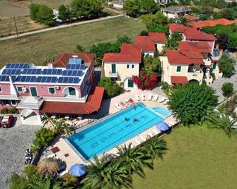 Portego - Laganas - Pool