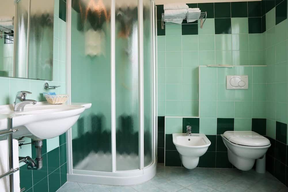 Hotel Ambra - Cesenatico - Bathroom